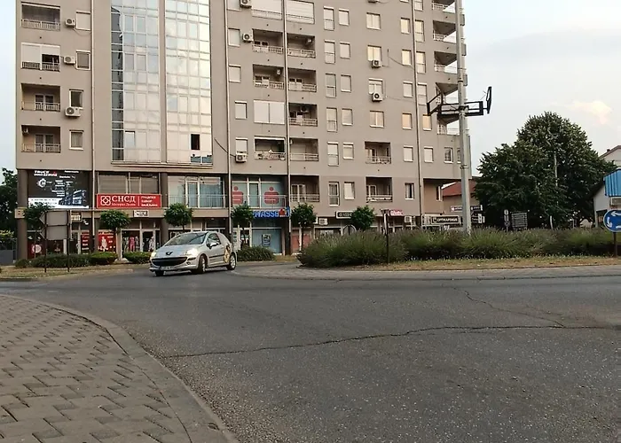 Top Center Apartment